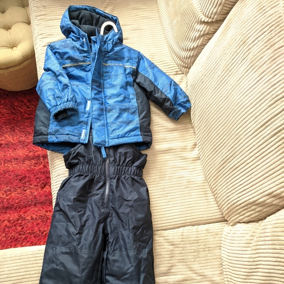 2T George SnowSuit - Picture 5 of 5
